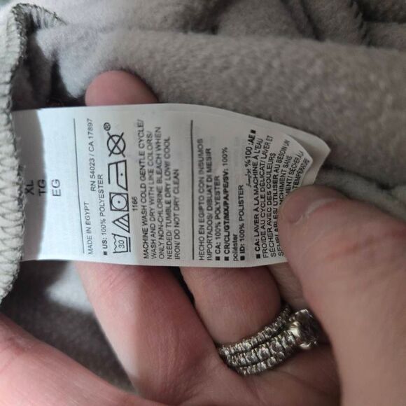 5/$25 Old Navy Active Go Dry Grey Fleece Joggers - Picture 5 of 5